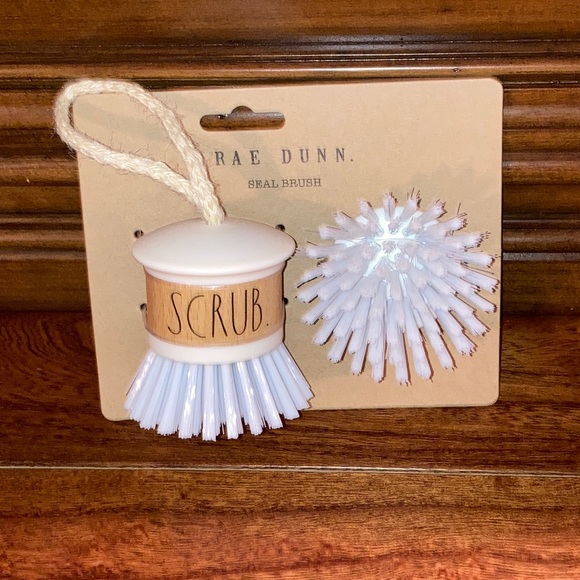 Rae Dunn Other - 😘❤️ NWT - Rae Dunn, Seal Brush for Scrubbing